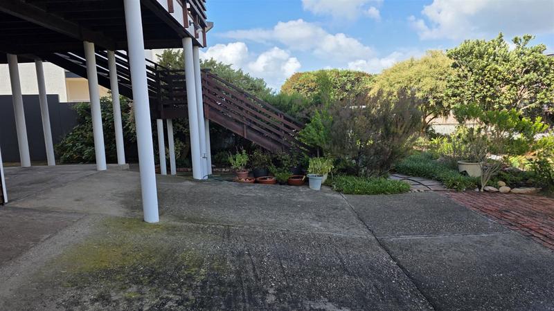 4 Bedroom Property for Sale in Klein Brak Western Cape